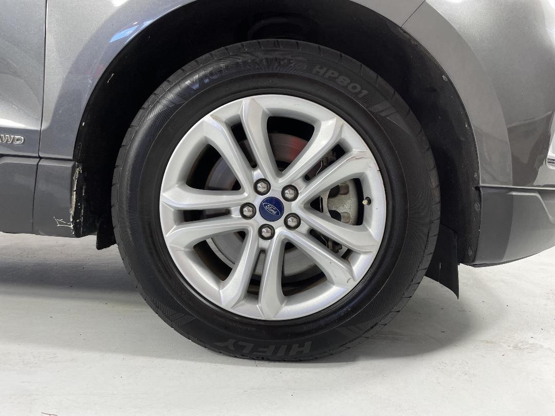 Photo '9' of Ford Endura