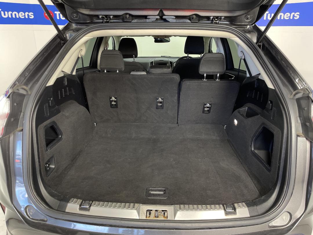 Photo '14' of Ford Endura