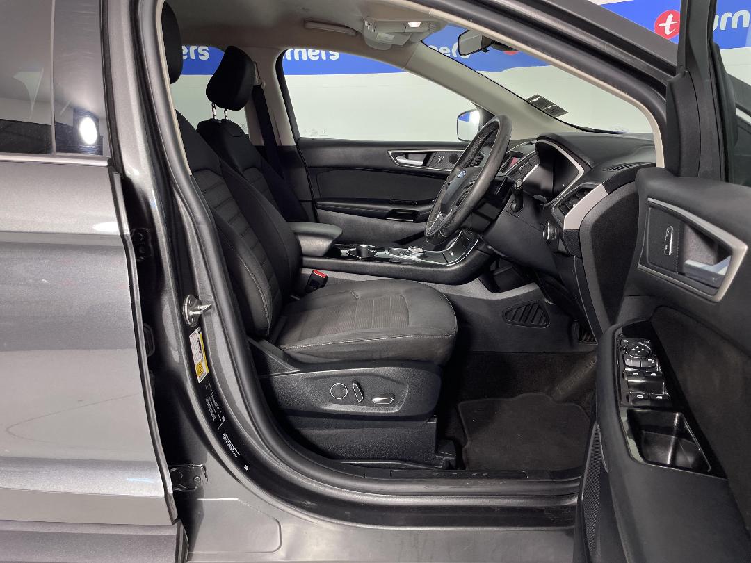 Photo '16' of Ford Endura