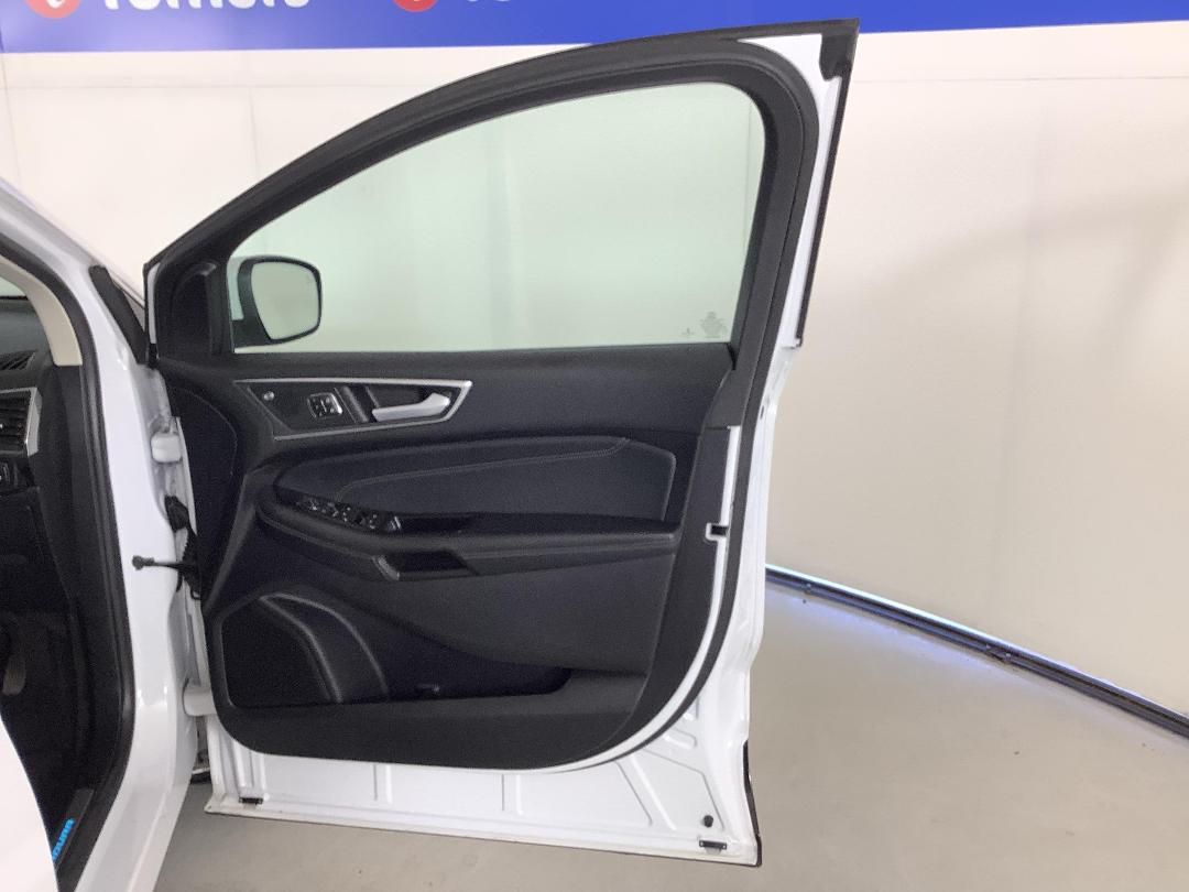 Photo '15' of Ford Endura