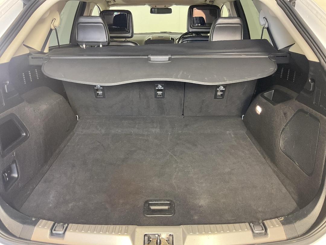 Photo '14' of Ford Endura