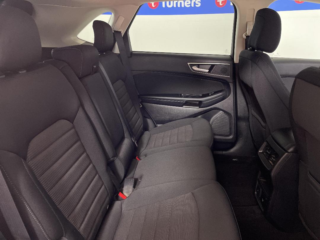 Photo '20' of Ford Endura