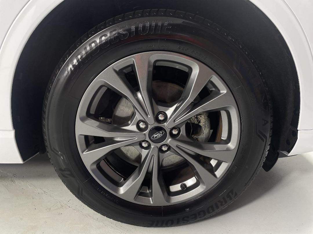 Photo '9' of Ford Escape