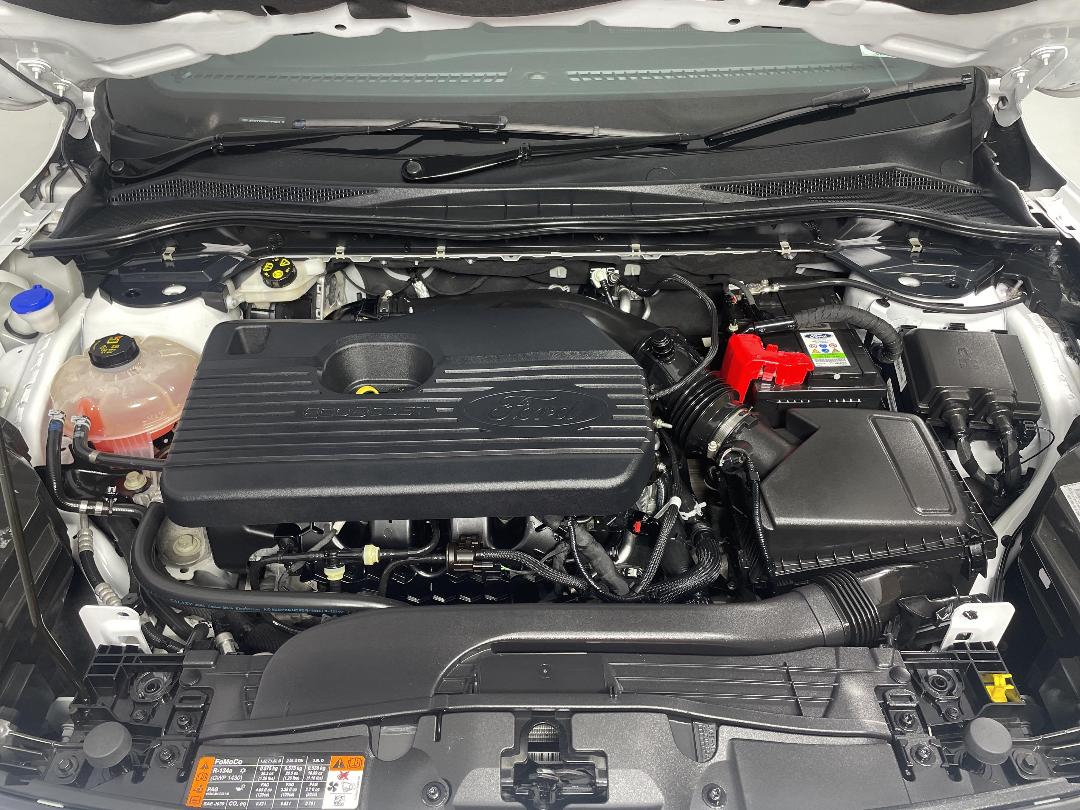 Photo '13' of Ford Escape