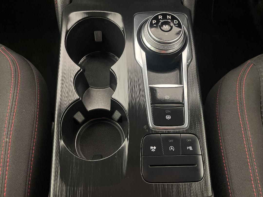 Photo '23' of Ford Escape