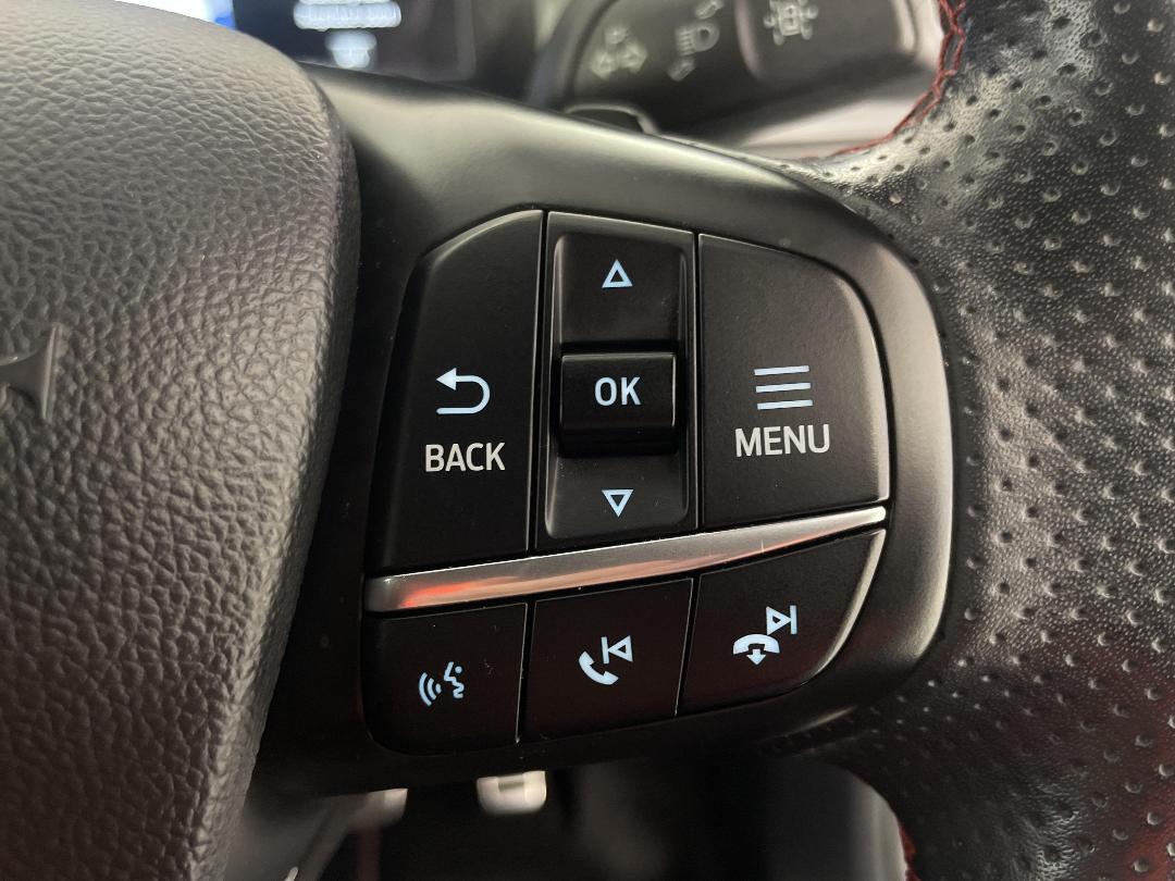 Photo '24' of Ford Escape