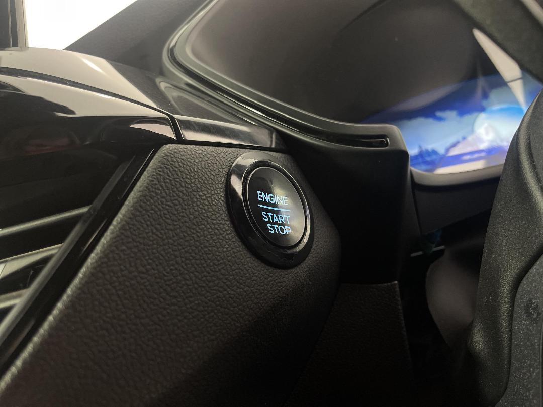 Photo '27' of Ford Escape