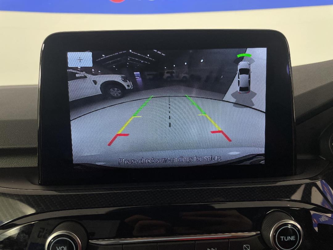 Photo '29' of Ford Escape