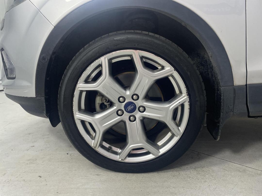 Photo '10' of Ford Escape Photo '10' of Ford Escape