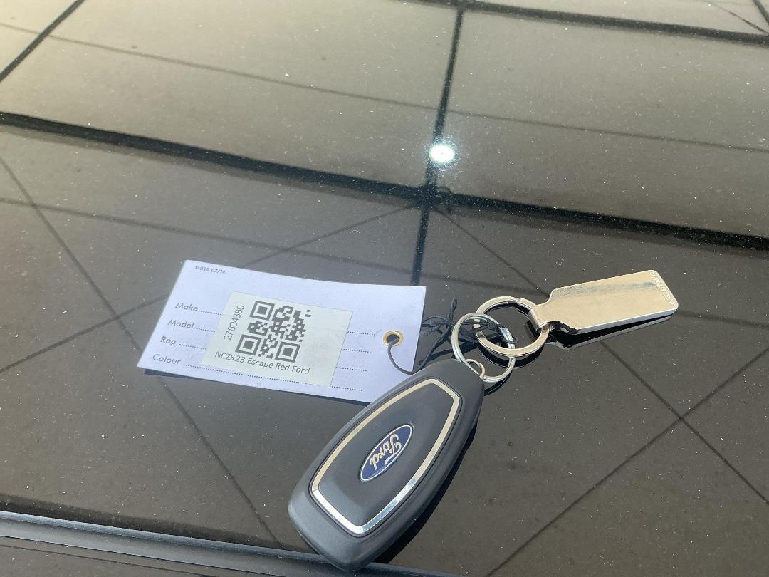 Photo '17' of Ford Escape ST-Line X Ecoboost Photo '17' of Ford Escape ST-Line X Ecoboost