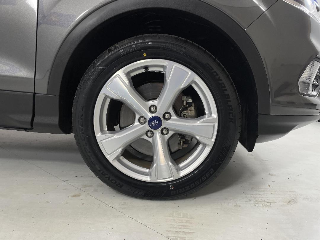 Photo '9' of Ford Escape