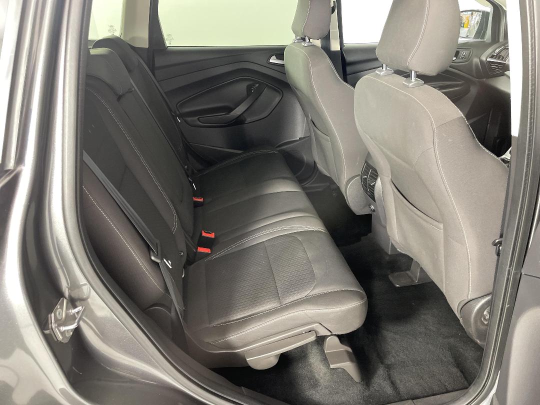 Photo '20' of Ford Escape