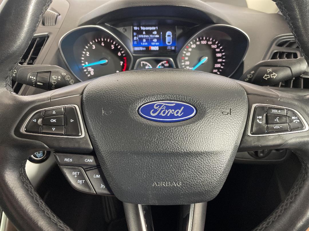 Photo '23' of Ford Escape