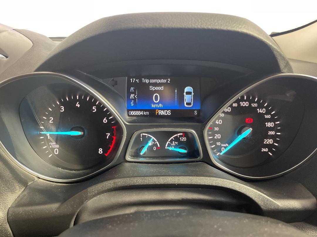 Photo '21' of Ford Escape