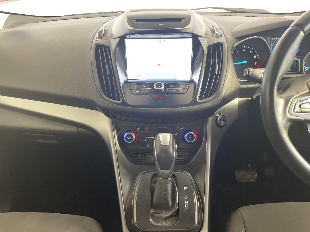 Photo '18' of Ford Escape