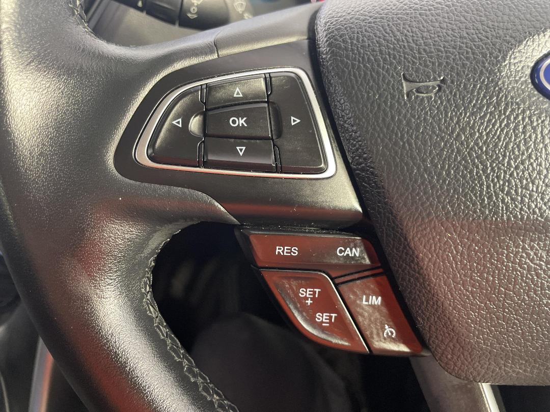 Photo '26' of Ford Escape