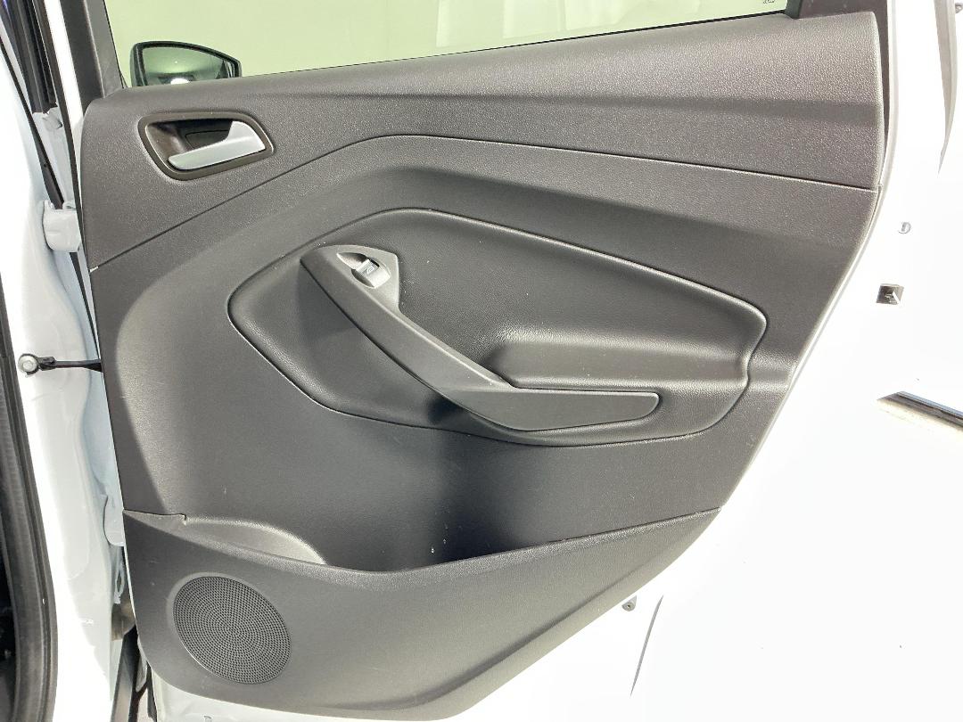 Photo '19' of Ford Escape Photo '19' of Ford Escape