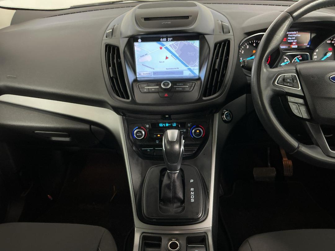 Photo '18' of Ford Escape Photo '18' of Ford Escape