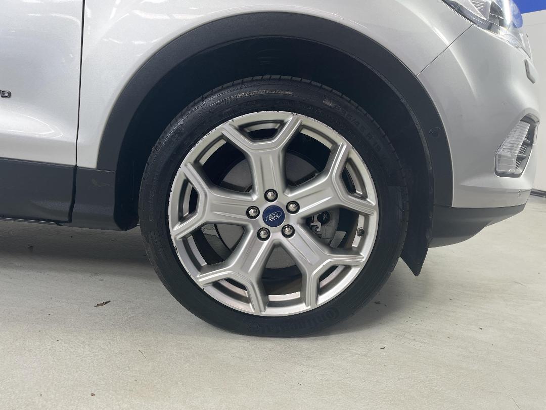 Photo '9' of Ford Escape