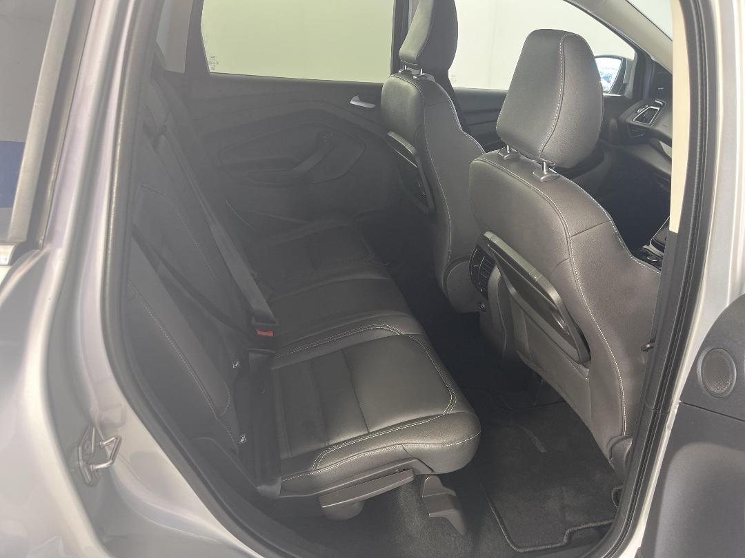 Photo '20' of Ford Escape