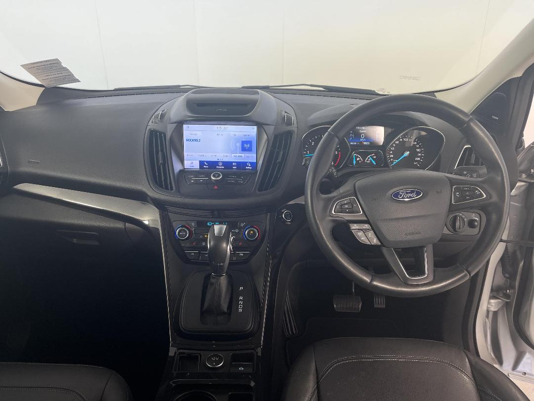 Photo '17' of Ford Escape