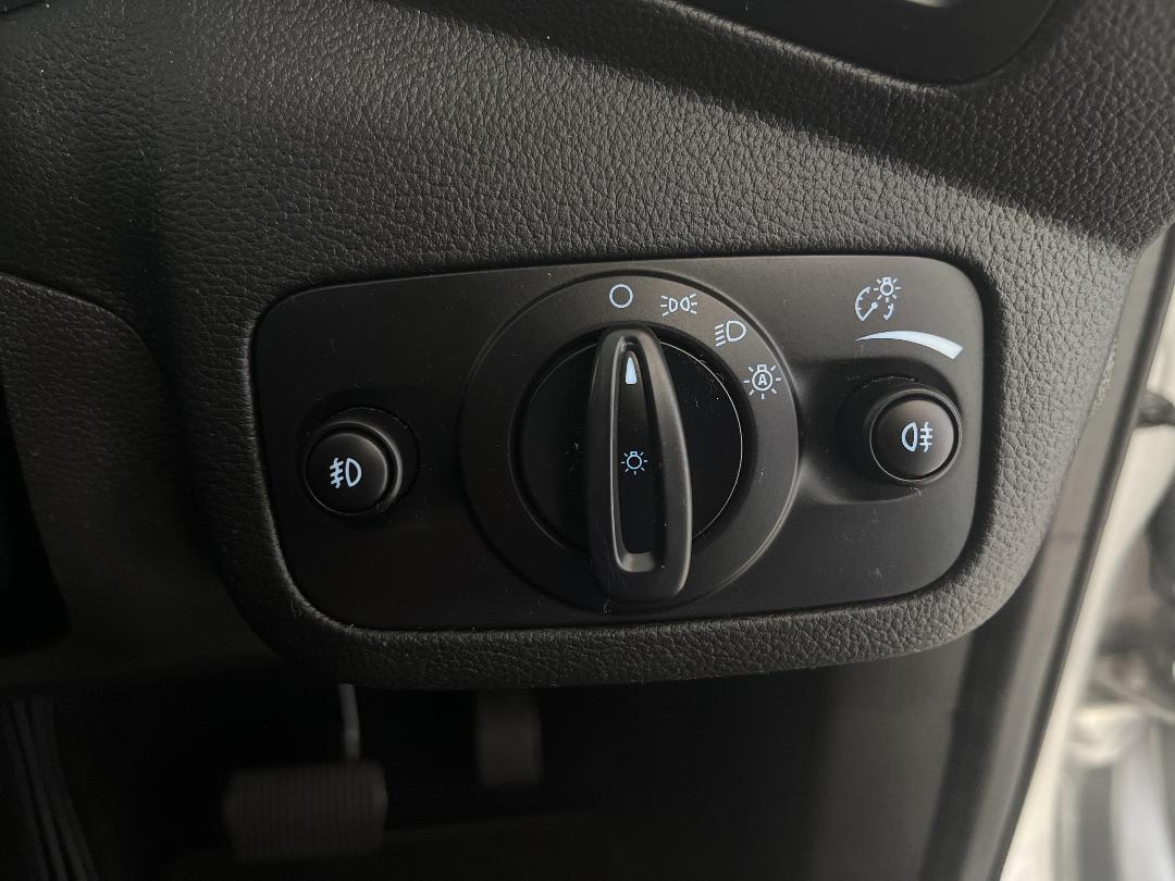 Photo '25' of Ford Escape