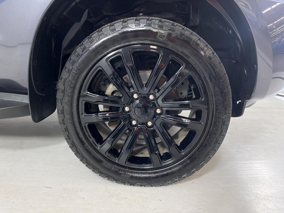 Photo '9' of Ford Everest