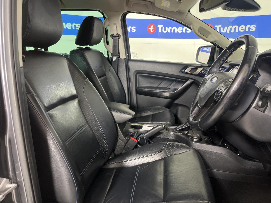 Photo '16' of Ford Everest