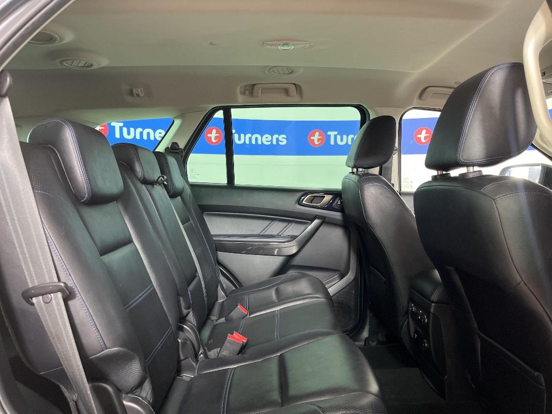 Photo '20' of Ford Everest