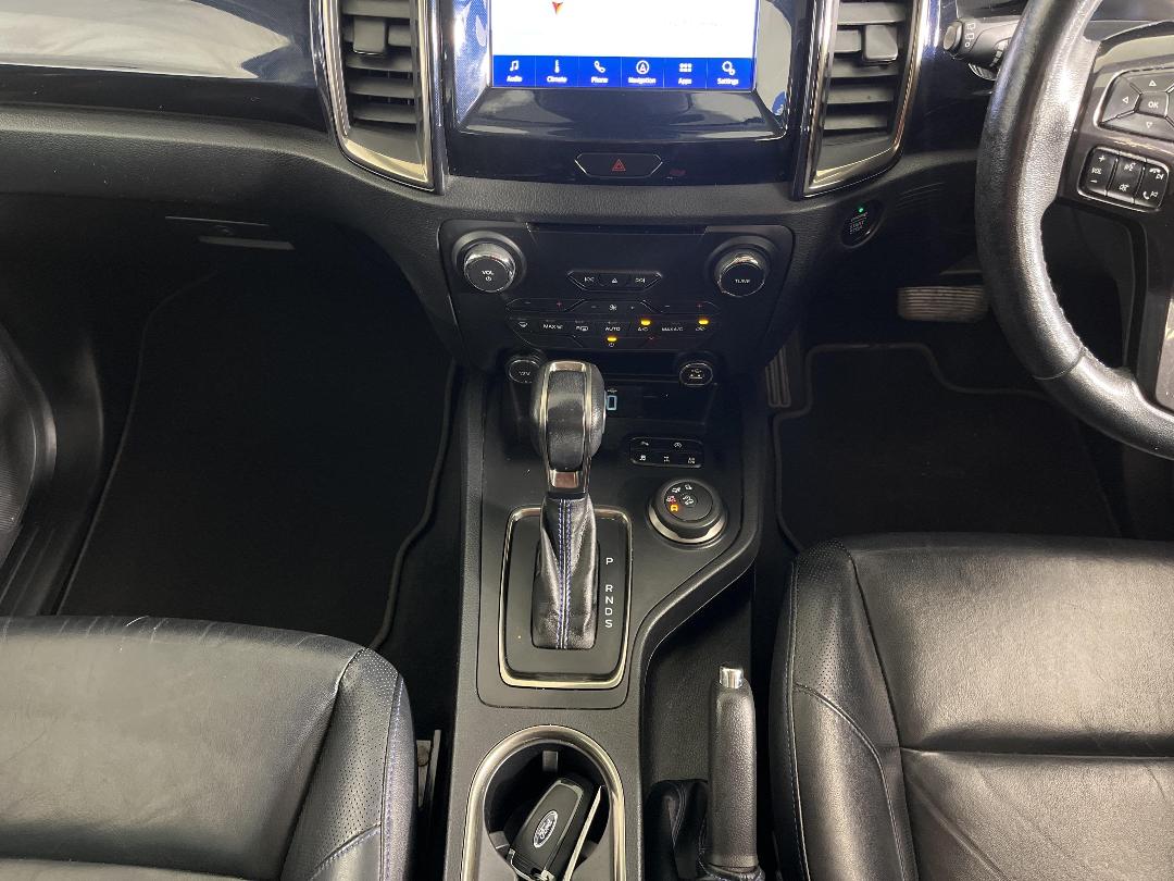 Photo '23' of Ford Everest