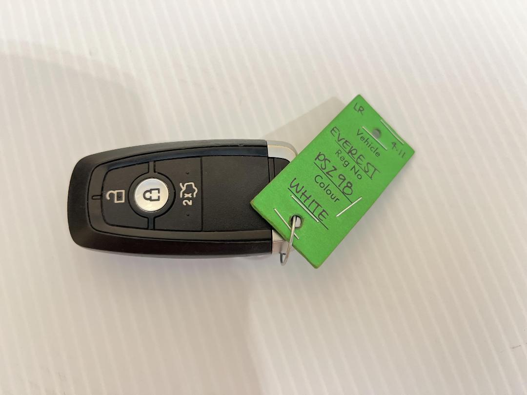 Photo '22' of Ford Everest Photo '22' of Ford Everest