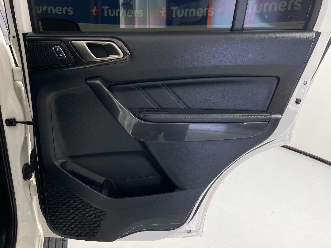 Photo '19' of Ford Everest Photo '19' of Ford Everest