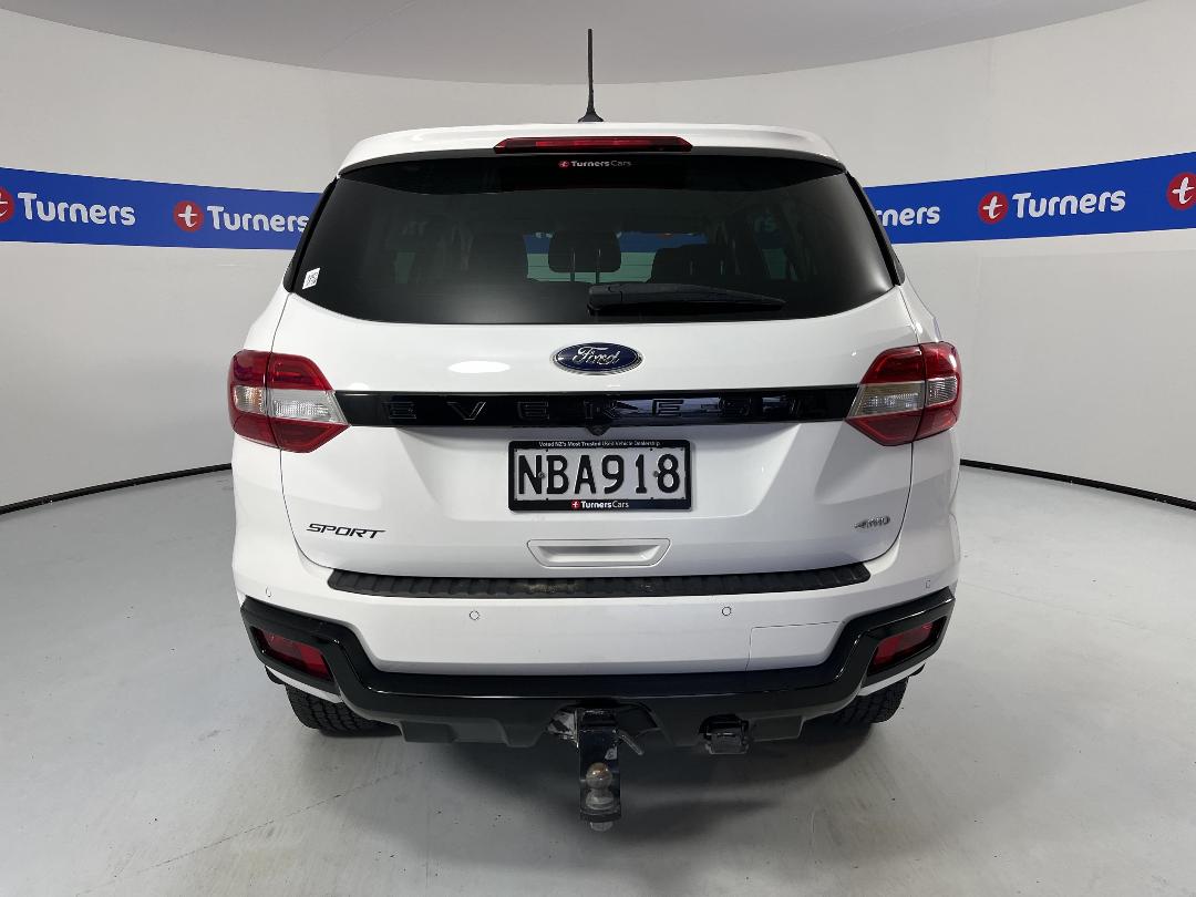 Photo '6' of Ford Everest