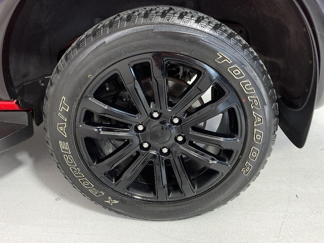 Photo '11' of Ford Everest