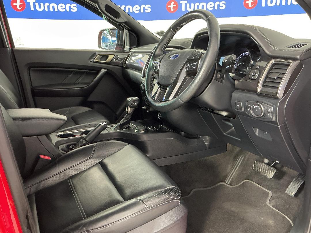 Photo '16' of Ford Everest