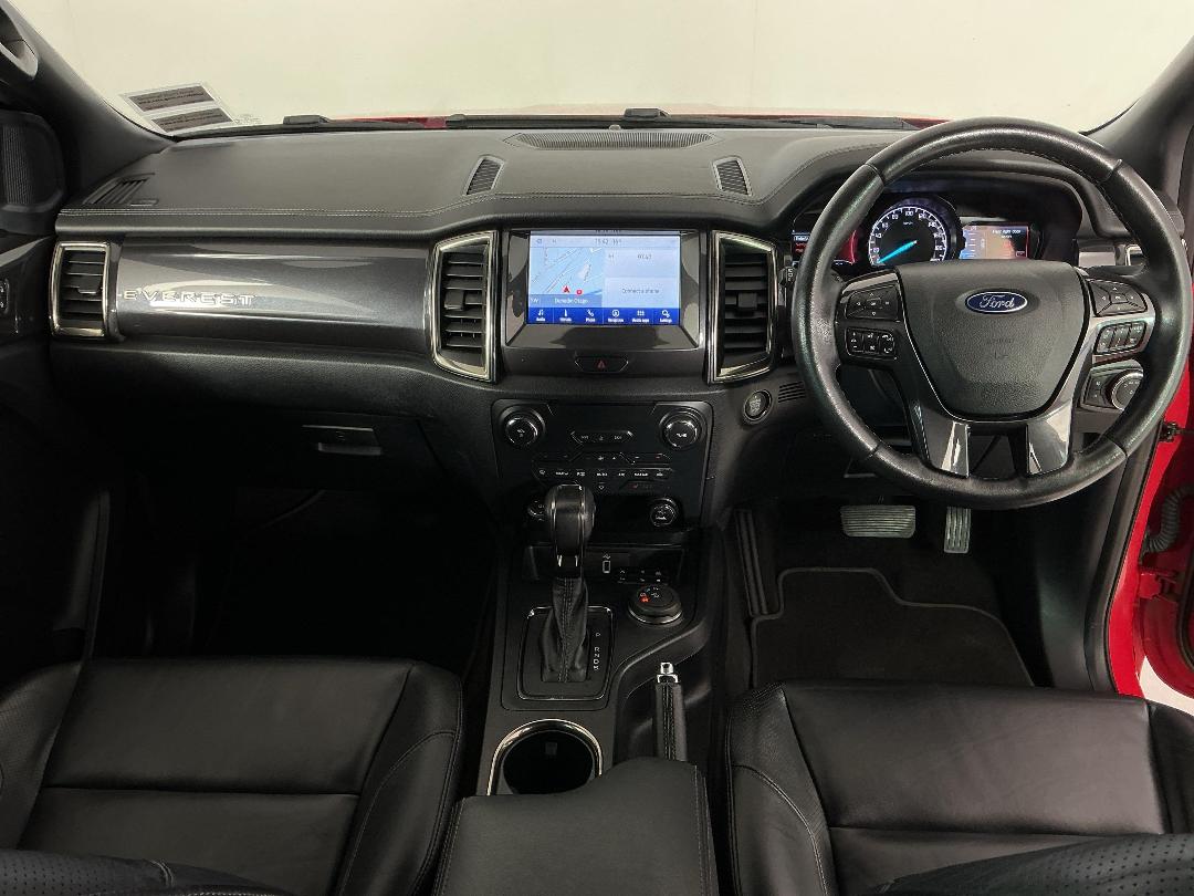 Photo '17' of Ford Everest