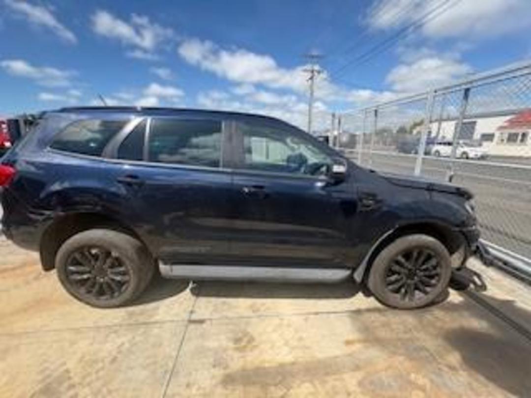 Photo '7' of Ford Everest Sport