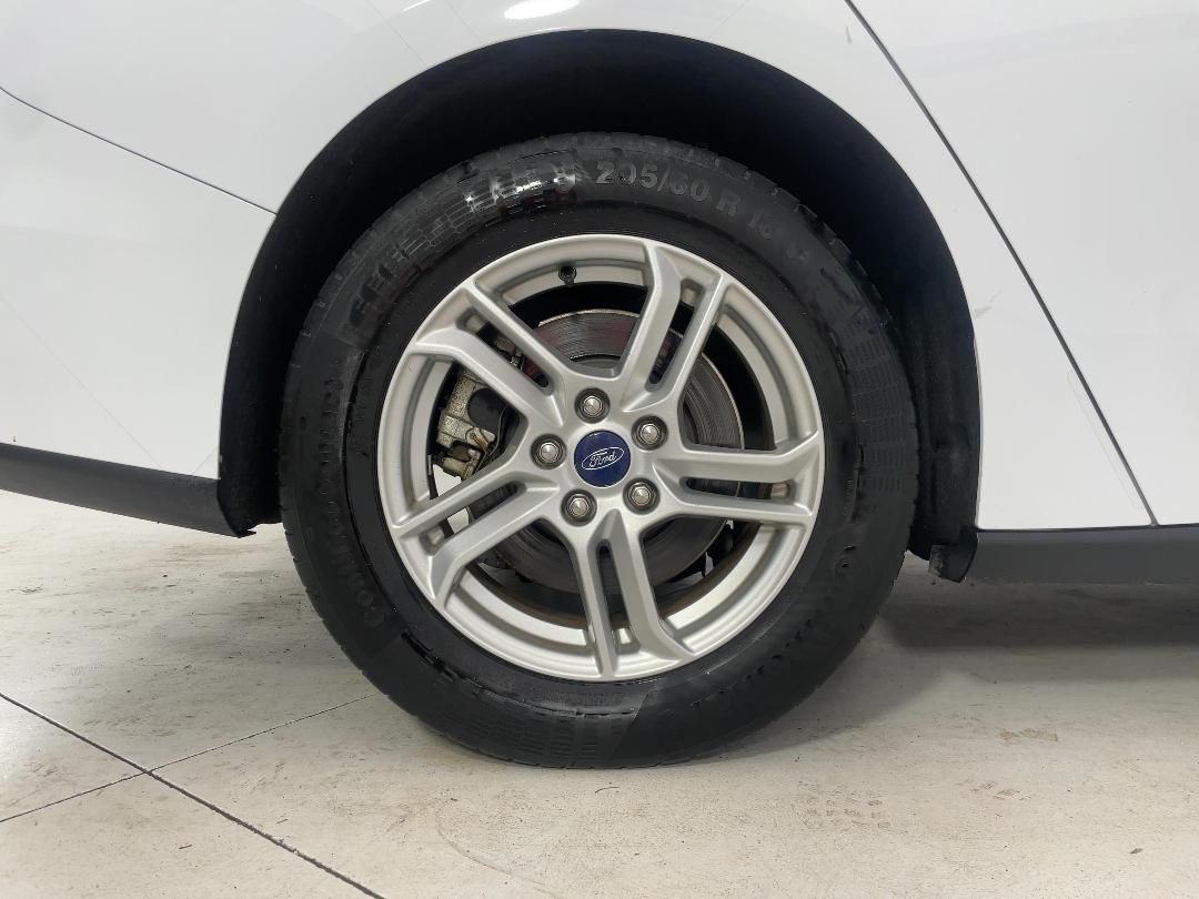 Photo '12' of Ford Focus Photo '12' of Ford Focus