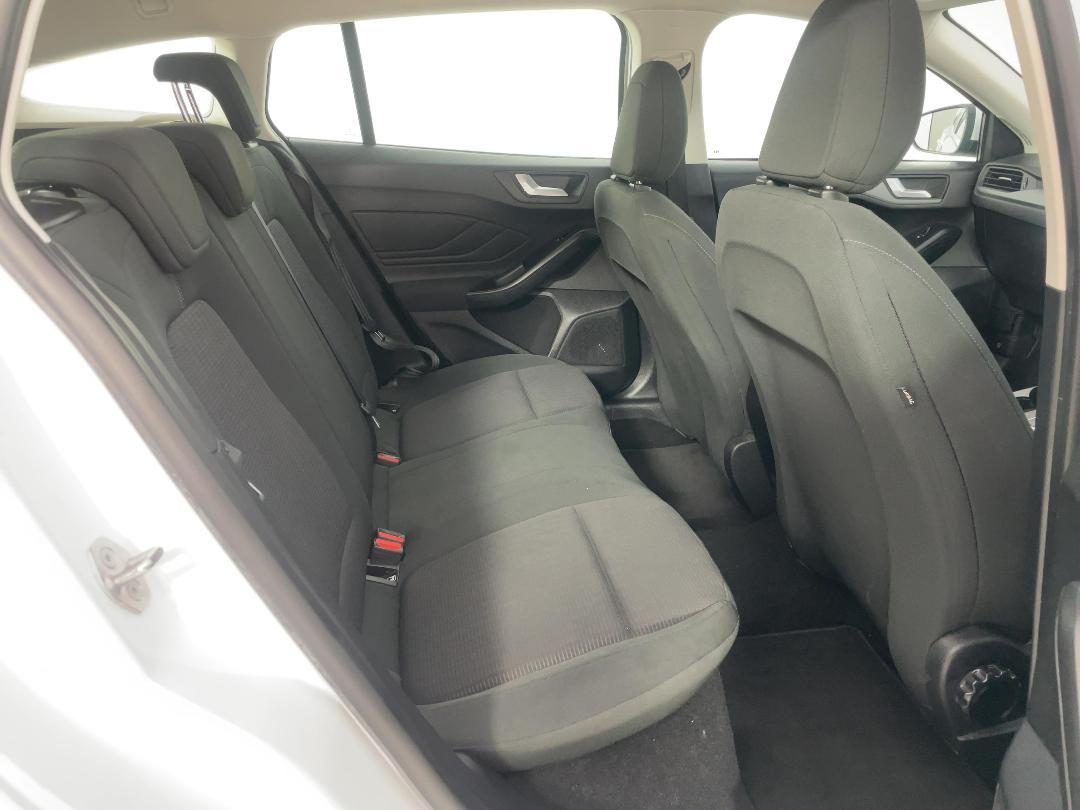 Photo '20' of Ford Focus Photo '20' of Ford Focus