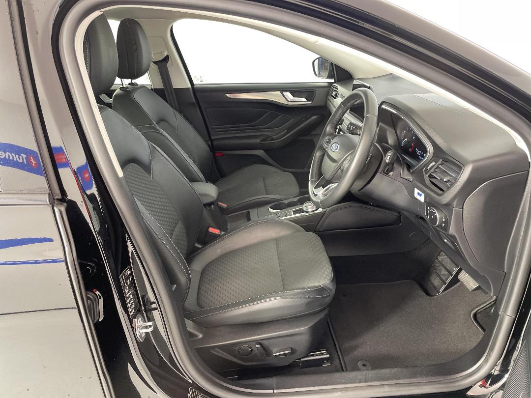 Photo '16' of Ford Focus Photo '16' of Ford Focus