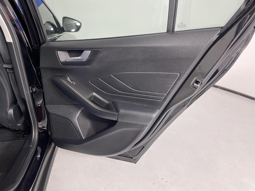 Photo '19' of Ford Focus Photo '19' of Ford Focus