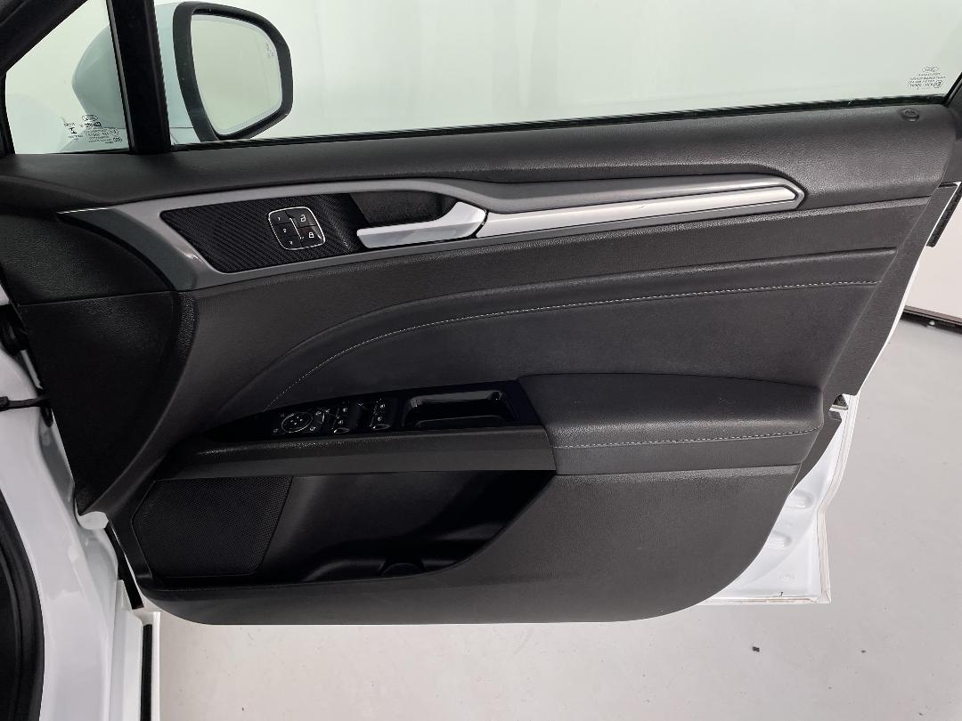 Photo '15' of Ford Mondeo Photo '15' of Ford Mondeo