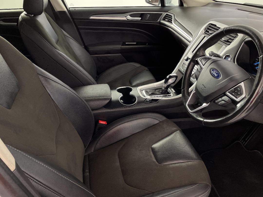 Photo '16' of Ford Mondeo Photo '16' of Ford Mondeo