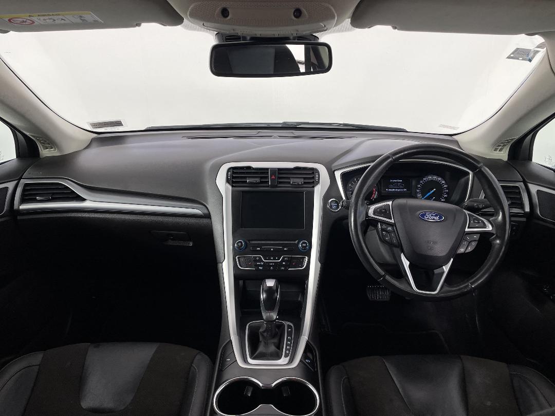 Photo '17' of Ford Mondeo Photo '17' of Ford Mondeo