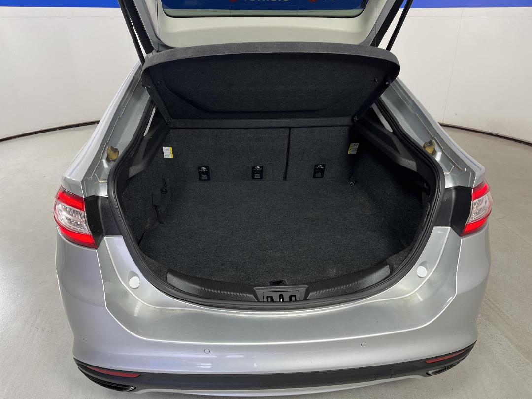 Photo '14' of Ford Mondeo