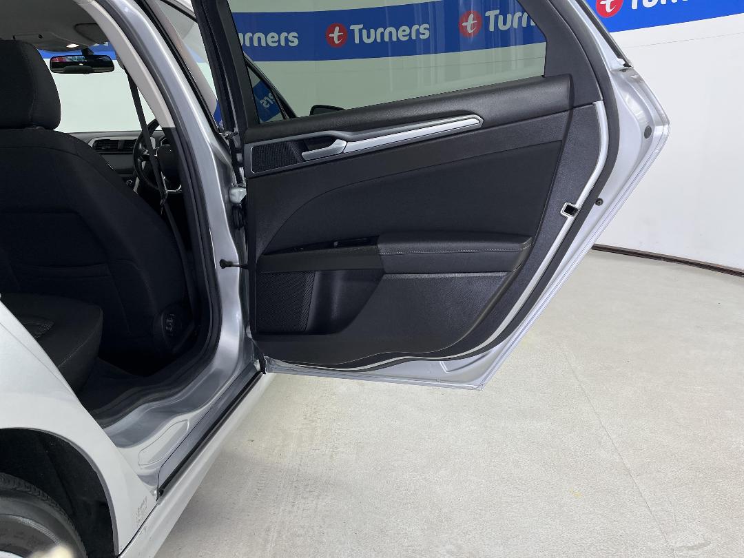 Photo '19' of Ford Mondeo