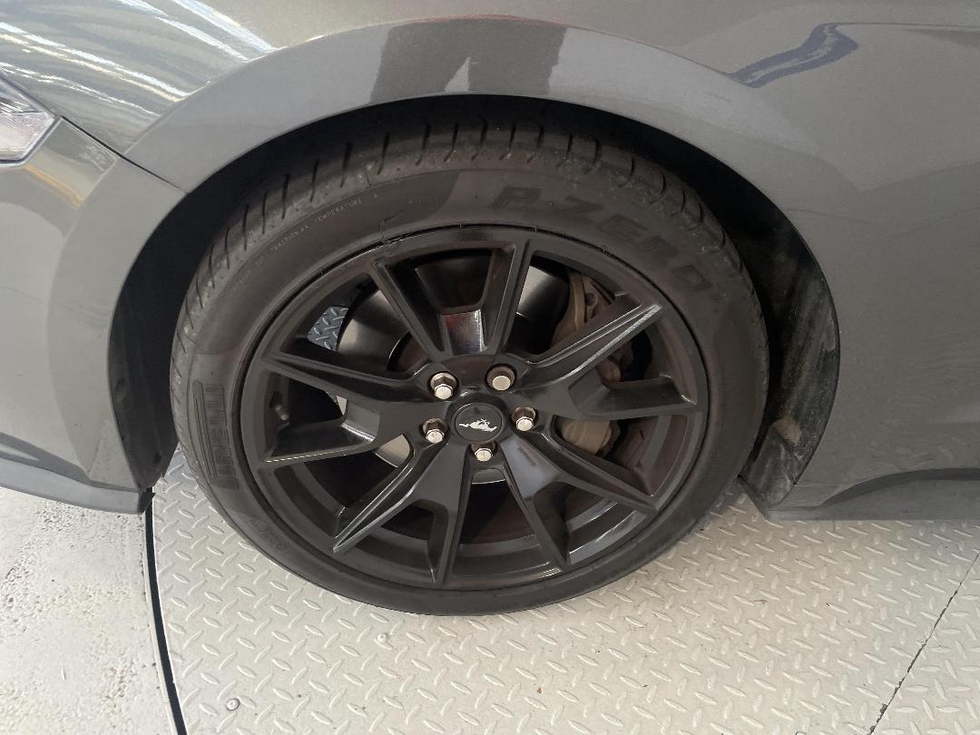 Photo '10' of Ford Mustang Photo '10' of Ford Mustang