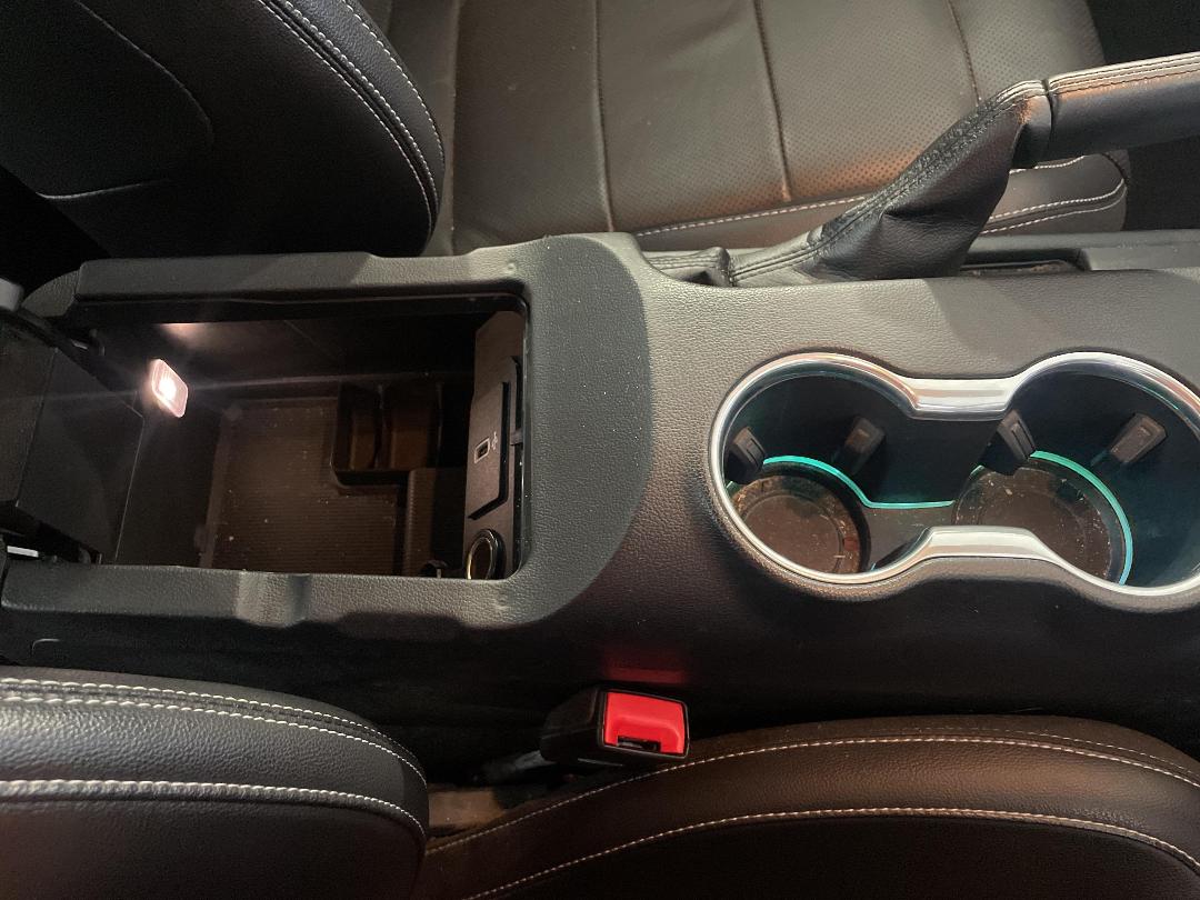 Photo '31' of Ford Mustang Photo '31' of Ford Mustang