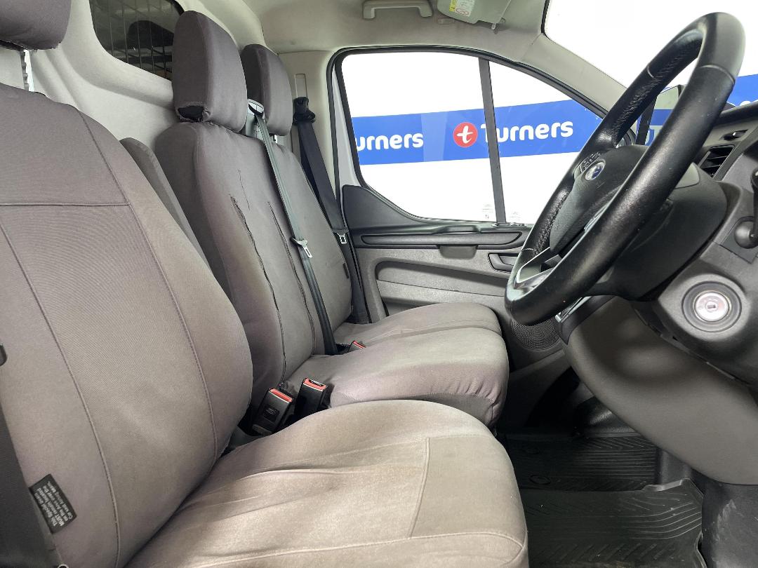 Photo '16' of Ford Transit