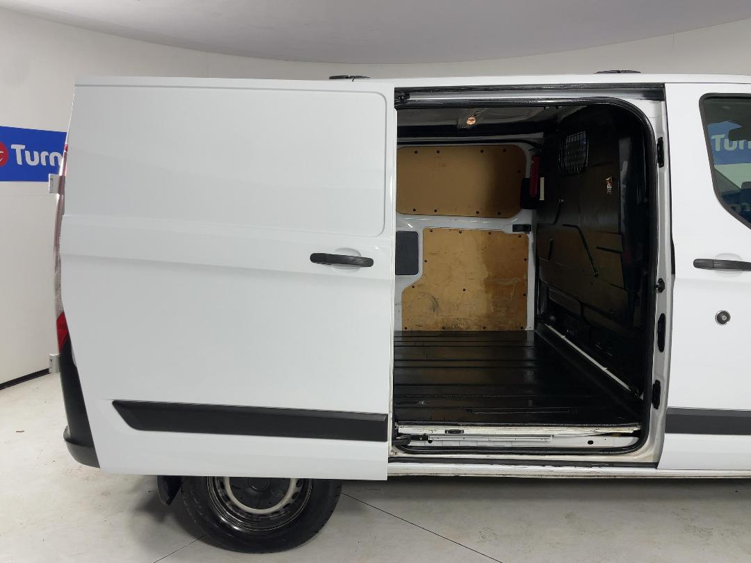 Photo '19' of Ford Transit